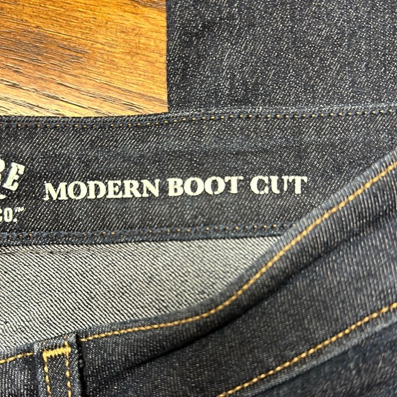 Signature by Levi Strauss & Co. Women's Dark Wash Boot Cut Jeans - Picture 4 of 6